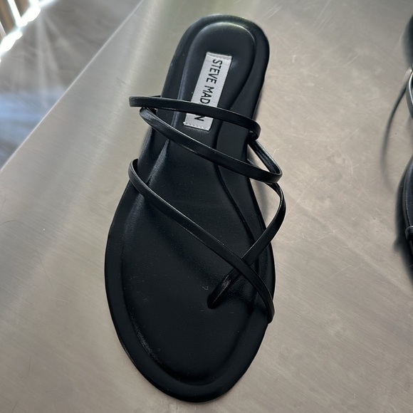 Steve Madden Aruba Sandal - Picture 3 of 4